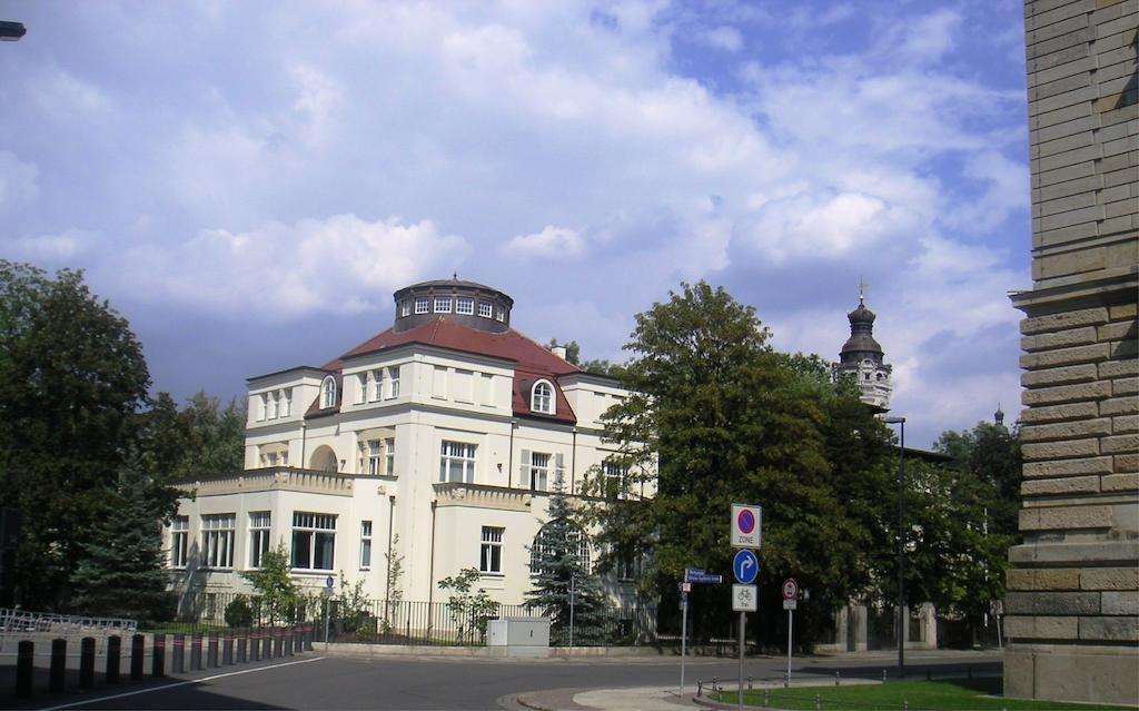 Gastehaus Leipzig Hotel Exterior photo